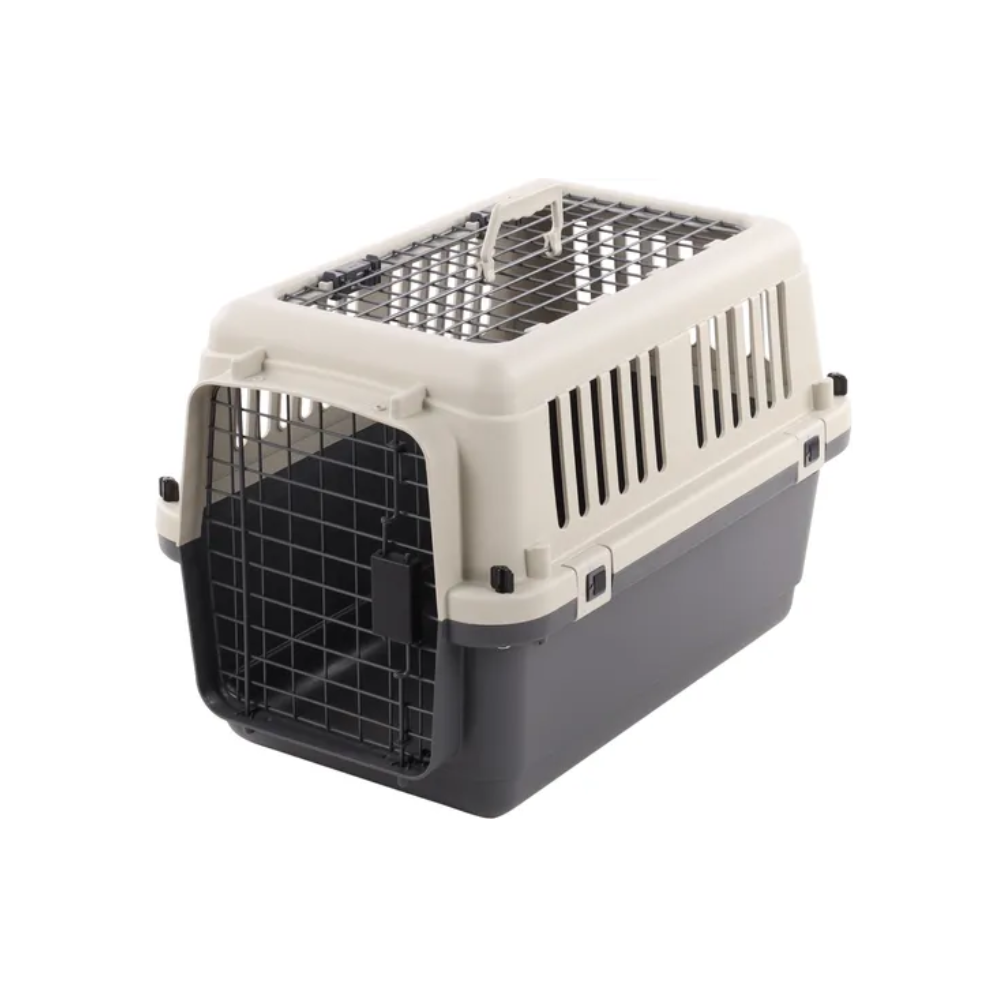 https://admins.bertasnams.lv/storage/media/21896/5400585183016_1_FLMG-transportēšanas-būris-Neto-tumši-pelēks-S-40x61x41-cm.png